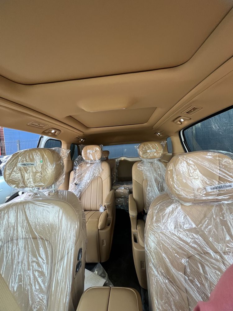 Voyah DREAMMER 2024 gibrid 3 pozitsa 55000$
