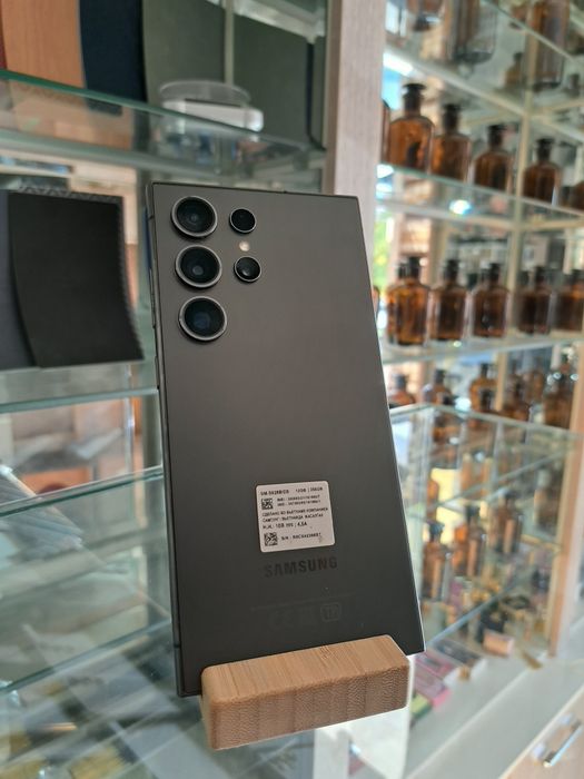 Samsung S23 Ultra xotirasi 12/256GB