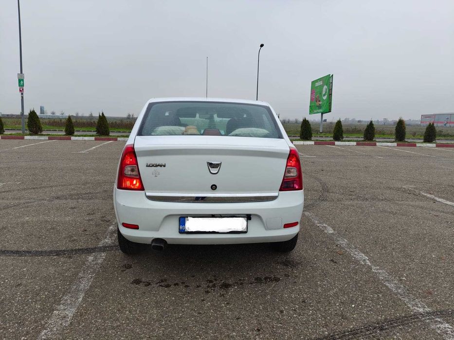 Dacia Logan 1.6, 2012