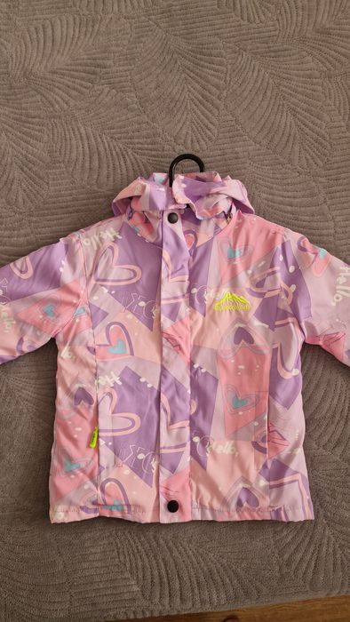 Новая весенне-осенняя куртка