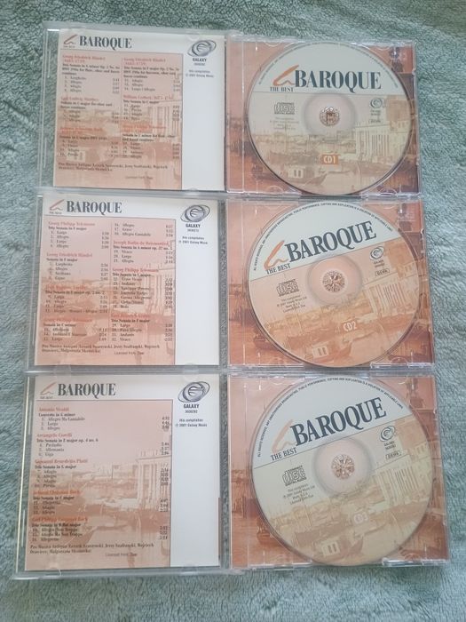 Muzica frantuzeasca, greceasca, clasica, dansuri și educative.