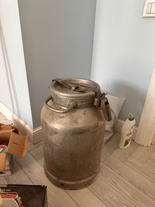 Продается фляга , в хорошем состоянии, толстый материал