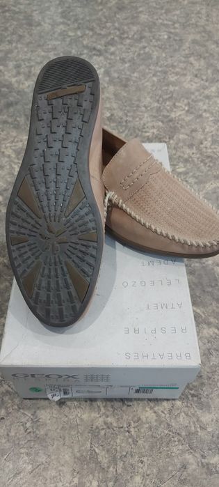 Продам мужскую обувь.