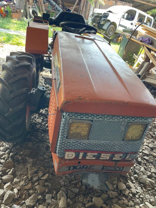 Tractoraș Antonio Carraro DI G
