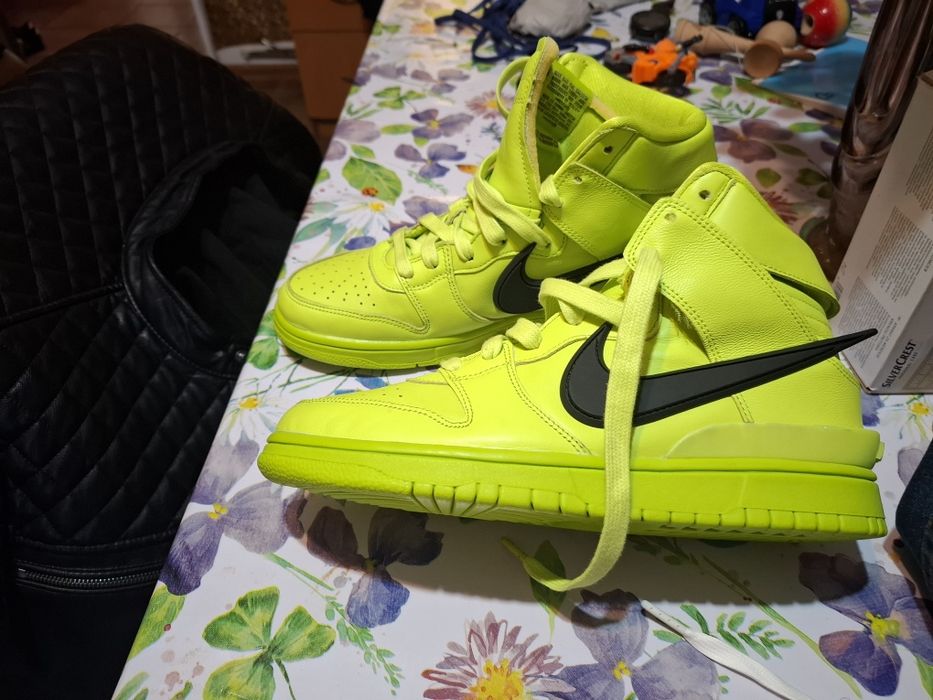 Vand pantofi nike ambush