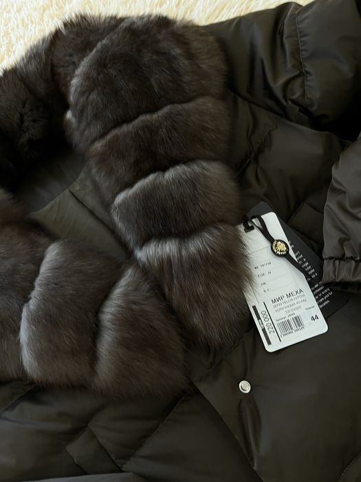 Пуховик с мехом песец натуральный