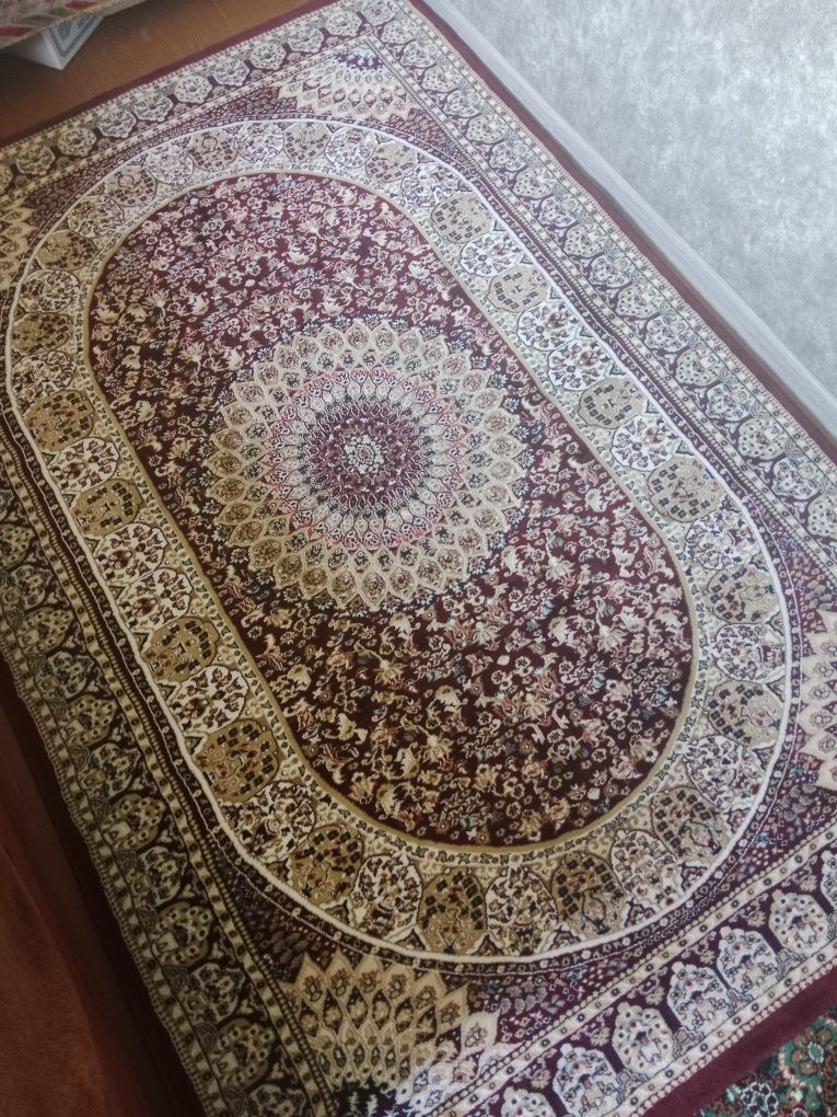 Gilam kafolati bilan berilgan