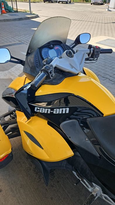 Can am spyder-vând/schimb cu auto/atv/moto fără fiscal