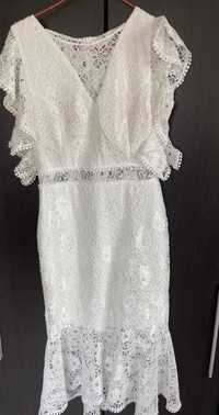 Бяла официална рокля подходяща за поводи - сватба, подписване, кръщене