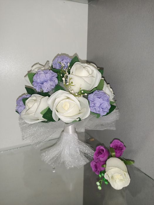 Продам букеты и бутоньерки