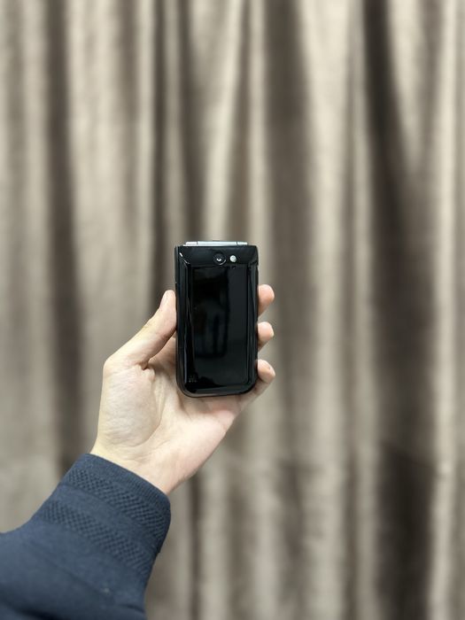 Nokia 2720 Flip 4G