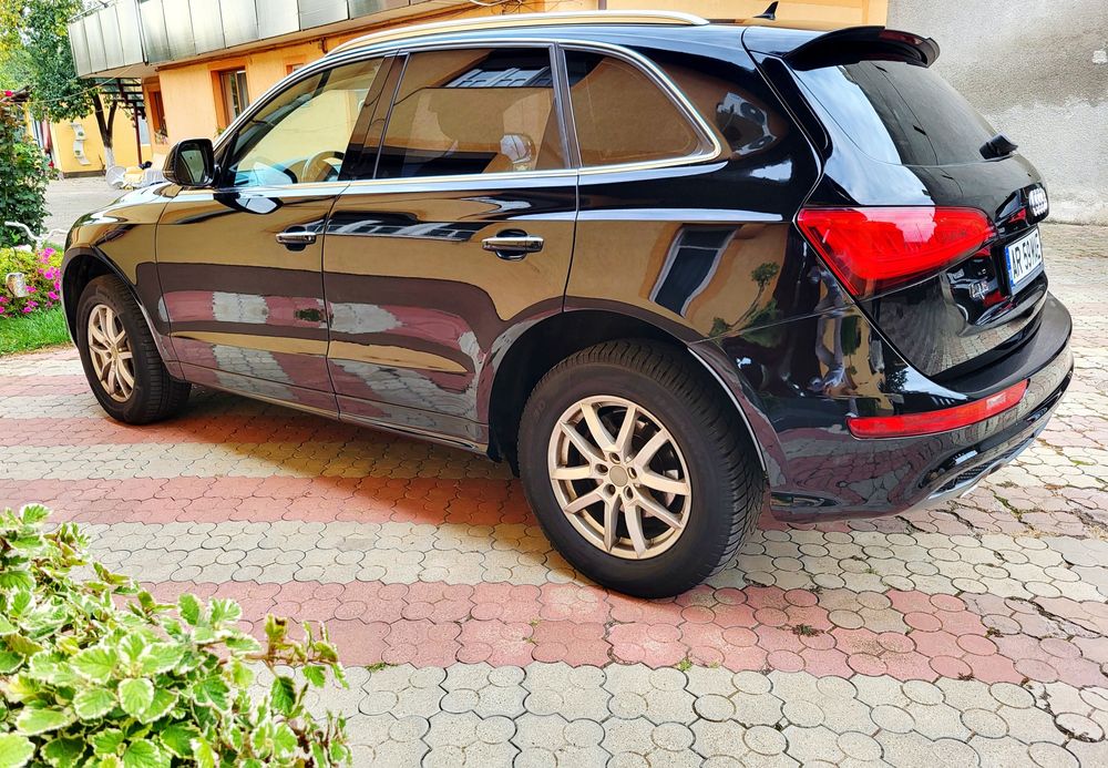 Audi Q5 quattro 4×4