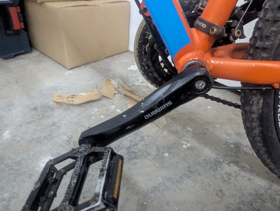 Vând bicicleta 29