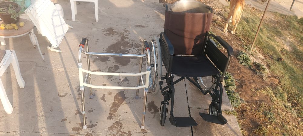 Инвалидная коляска