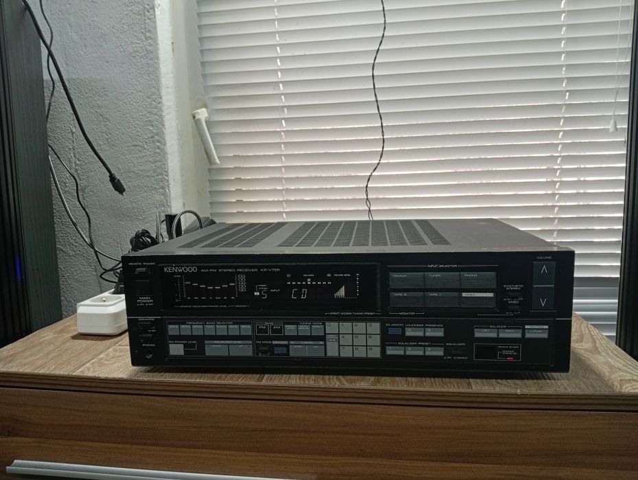 Стерео ресивър KENWOOD KR-75r