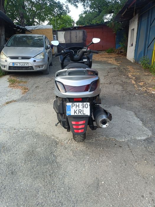 Yamaha Majesty 400cc An 2009 Full Service Taxe la Zi  Fiscal Pe Loc