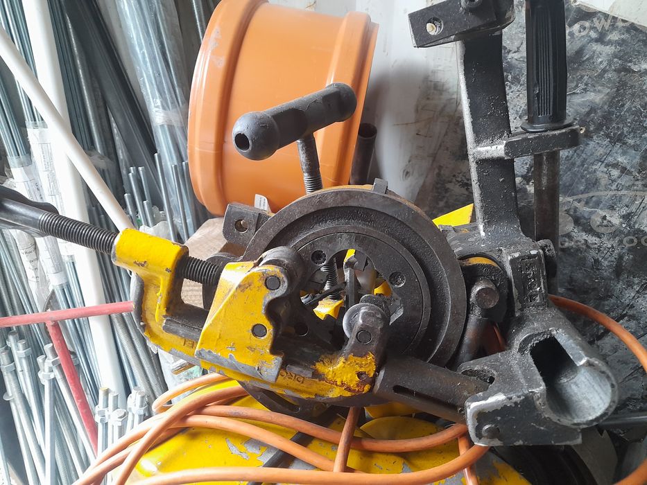 Vând strung filete rems 2 țoli.