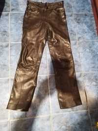 Pantaloni de piele