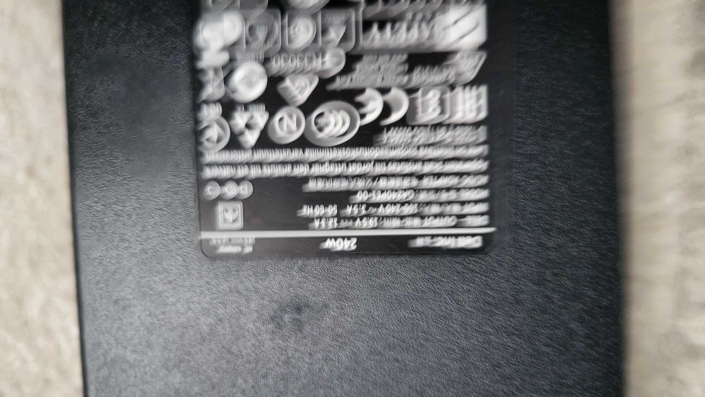 DELL Incarcator 240W  19.5V-12.3A  fuctional