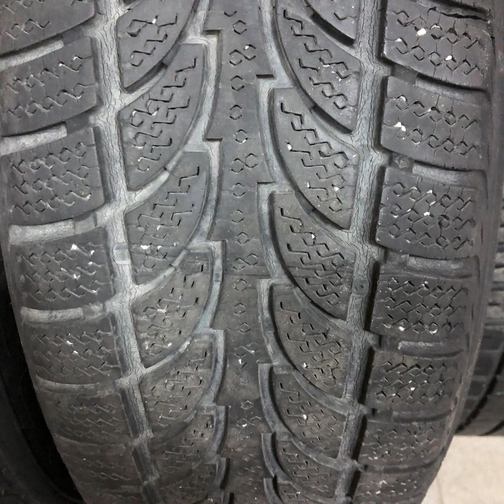 Anvelope iarna Continental 185/60/14 si Nokian 235/65/17 SUV