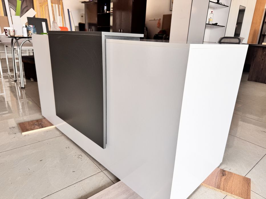 Ресепшон кабулхона учун столлар