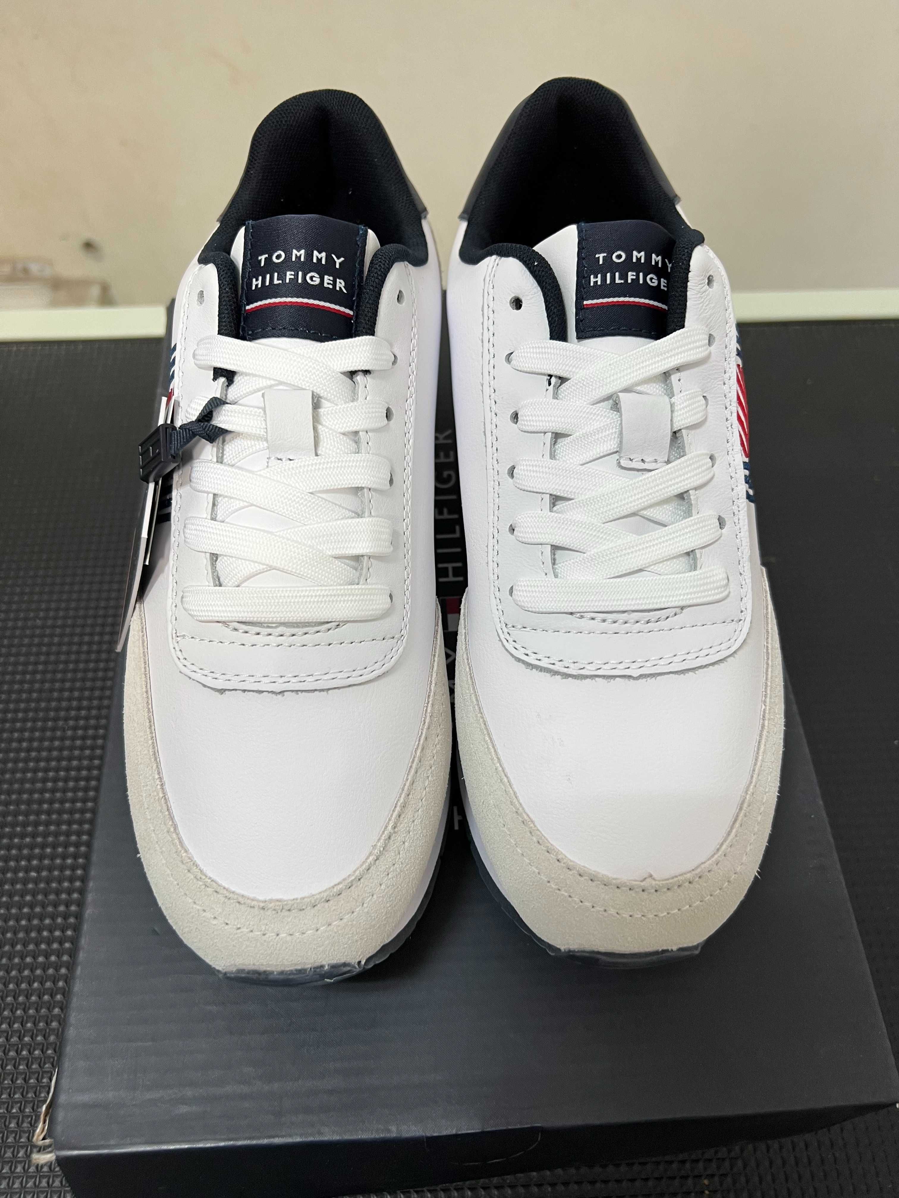 Adidasi / sneakers Tommy Hilfiger, mărime 40, preț 260 lei