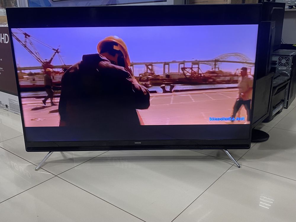Телевизор Samsung 49’, Smart tv приставка!