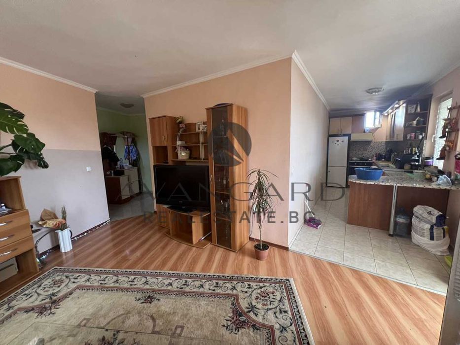 Продава се Тристаен апартамент в Пловдив, Кючук Париж - 155 кв.м за 1000 €/кв.м - Снимка #1