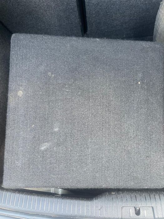 Vând urgent subwoofer