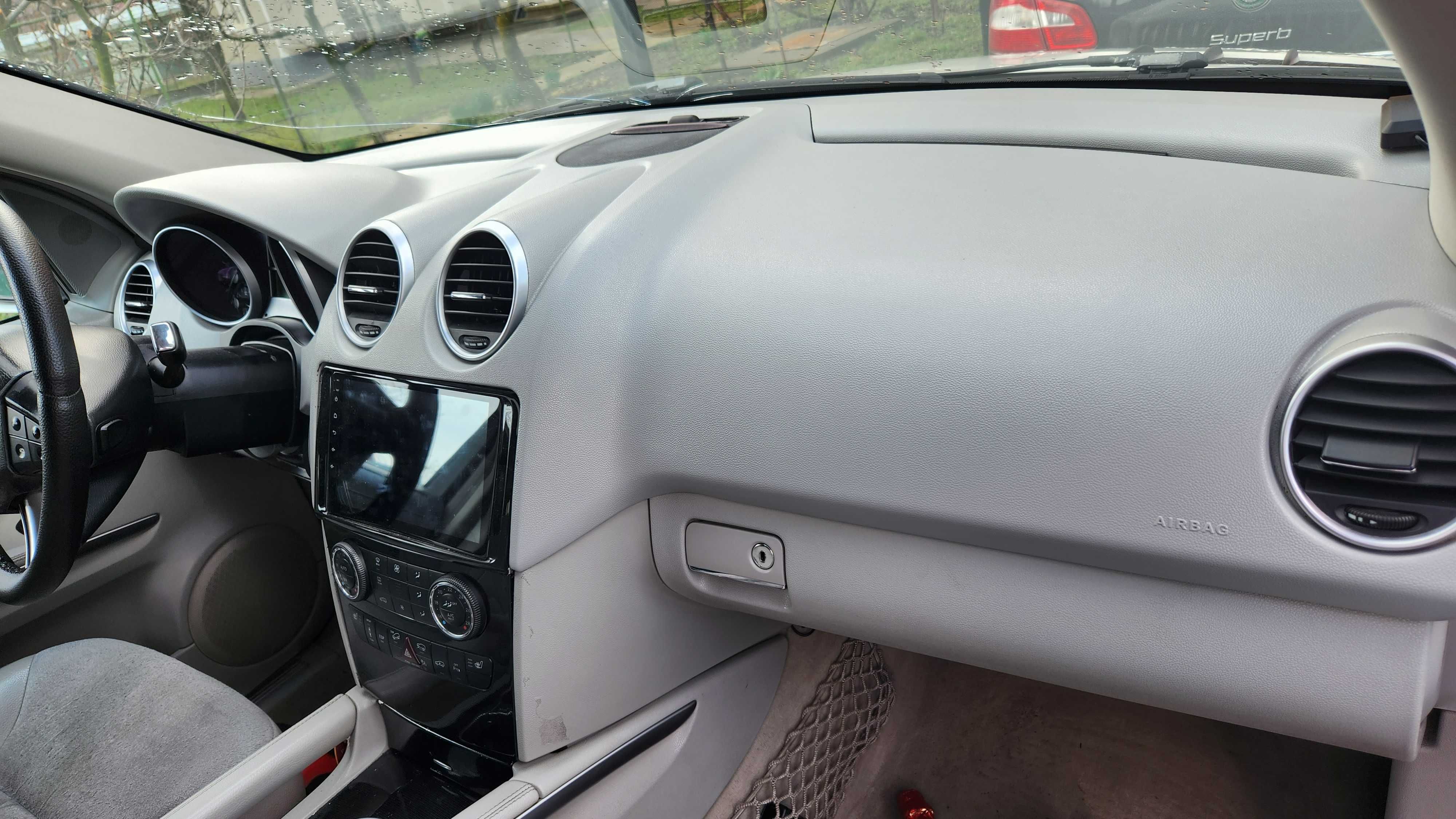 Dezmembrez Mercedes ML Facelift W164 ML280 ML320 ML350 ML420 ML500