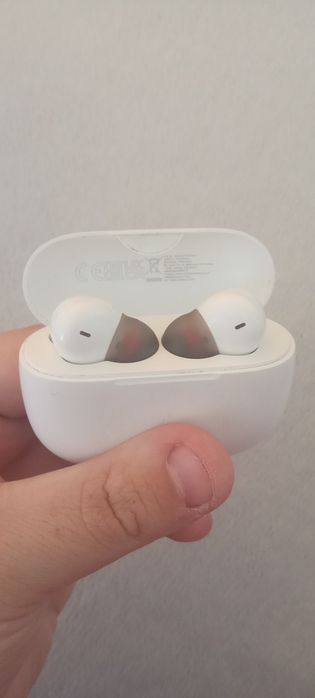 Наушники Bluetooth . Цена договорная