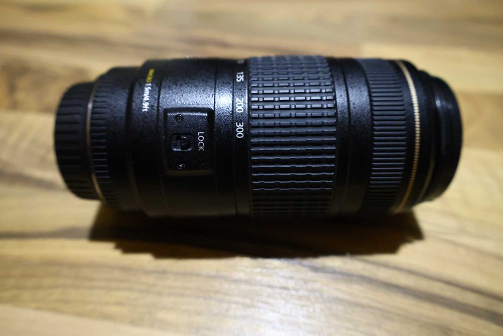 Canon EF 70-300mm f/4-5,6 IS USM