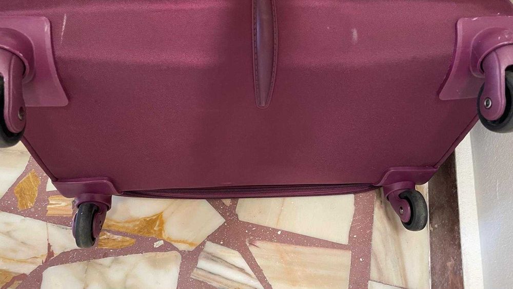 Troller Carlton Wexford Bordeaux