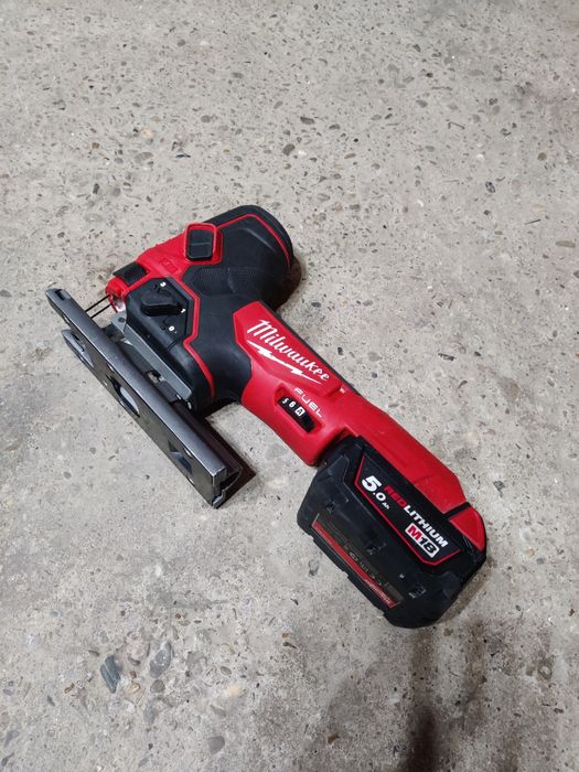 Pendular Milwaukee M18 FBJS 2023