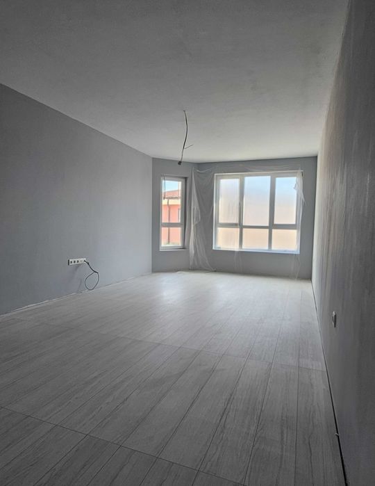 Продава се Тристаен апартамент в Пловдив, Остромила - 80 кв.м за 1988 €/кв.м - Снимка #3