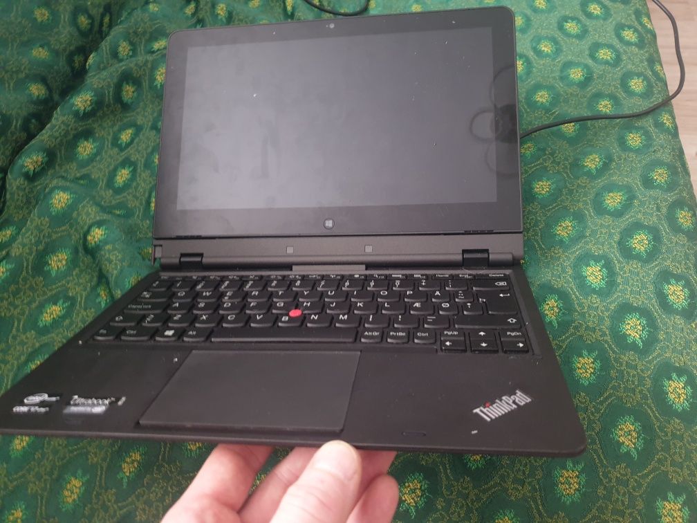 Lenovo helix 2 in 1 i7