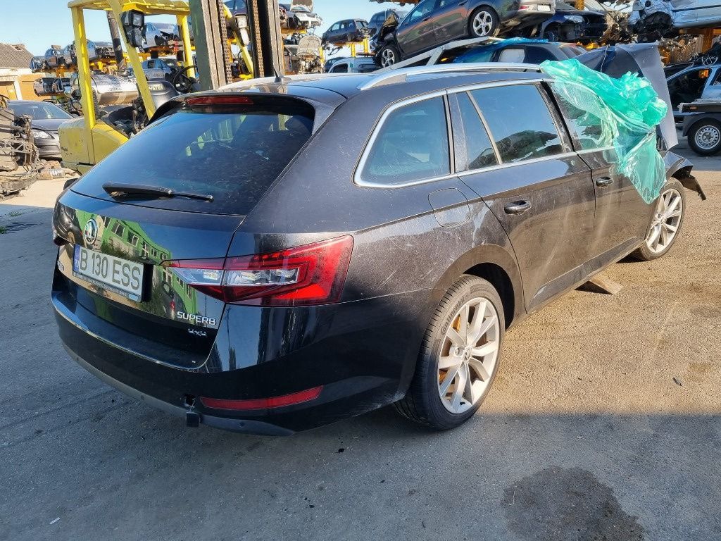 Dezmembrez Skoda Superb 3 motor 2.0tdi 190cp DFH dezmembrari turbina injectoare alternator electromotor