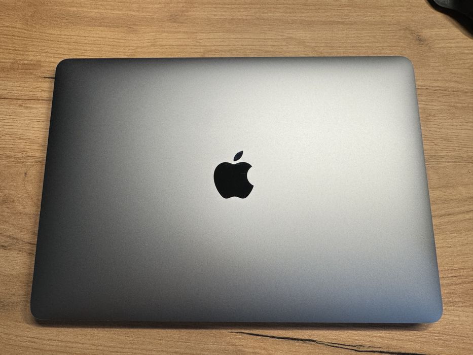 Macbook Air m1 8/256