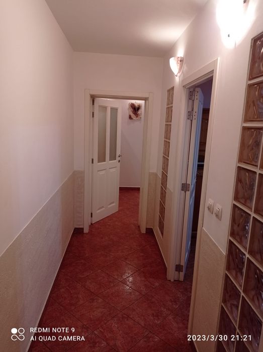 Închiriez apartament