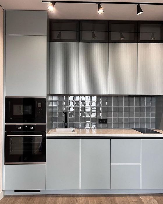 Neoklassik uslubdagi oshxona mebellari – buyurtma asosida