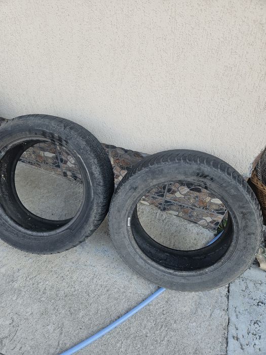 Cauciucuri Michelin 205 / 55 / 16 cauciucurile sunt de iarna pret 600