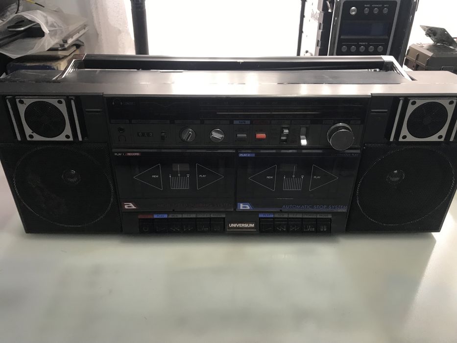 Radiocasetofoane de colecție, vând.