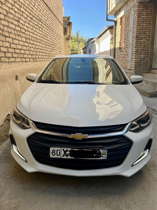 Onix Premier Turbo 2024