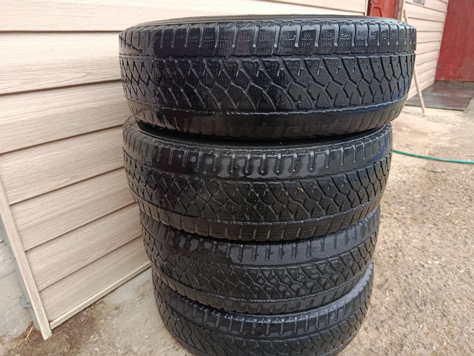 Anvelope iarnă Bridgestone