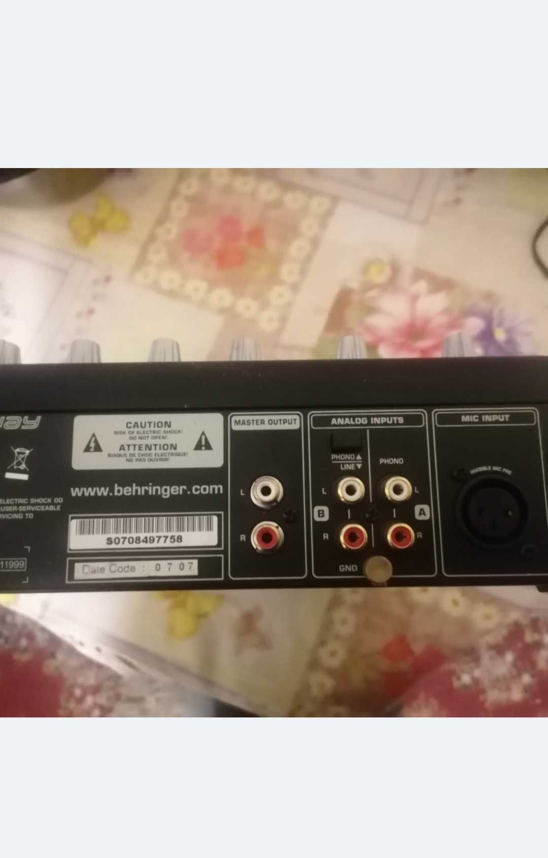 Controller mixer Behringer