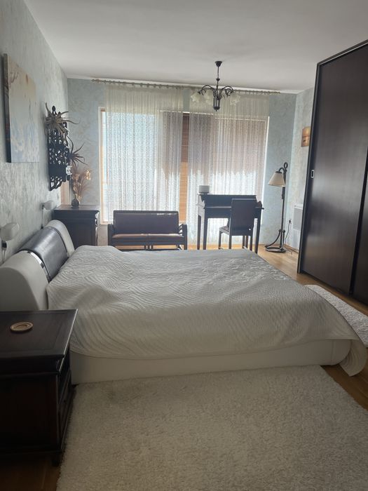 Продава се Четиристаен апартамент в Варна, Базар Левски - 220 кв.м за 2432 €/кв.м - Снимка #12