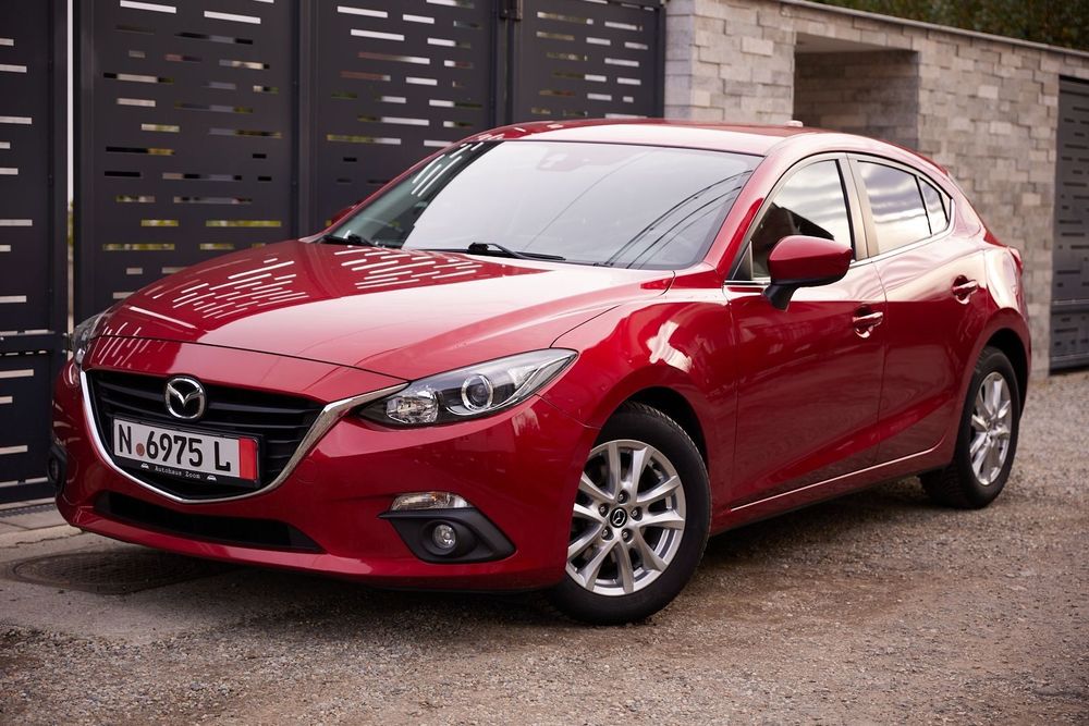 Mazda 3 *2015/2.0i Benzina/Soul Red/Scaune Incalzite/Navigatie/Jante 16