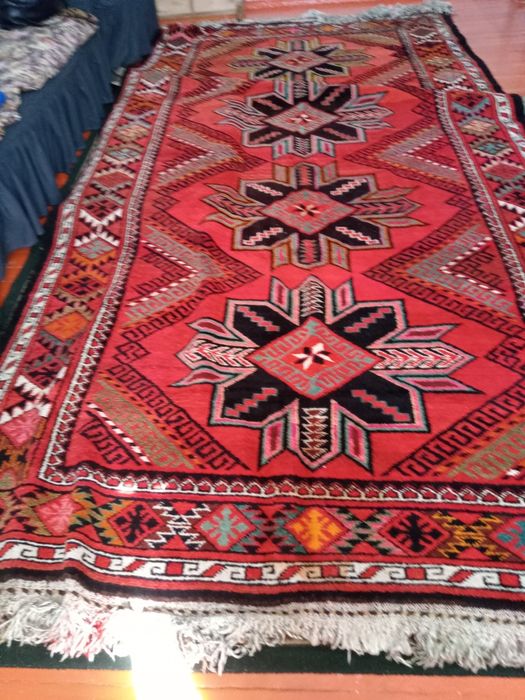 Қазақша қолдан тоқылған кілем