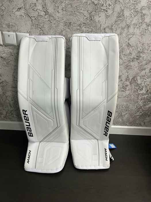 Продам щитки Bauer Much новые!