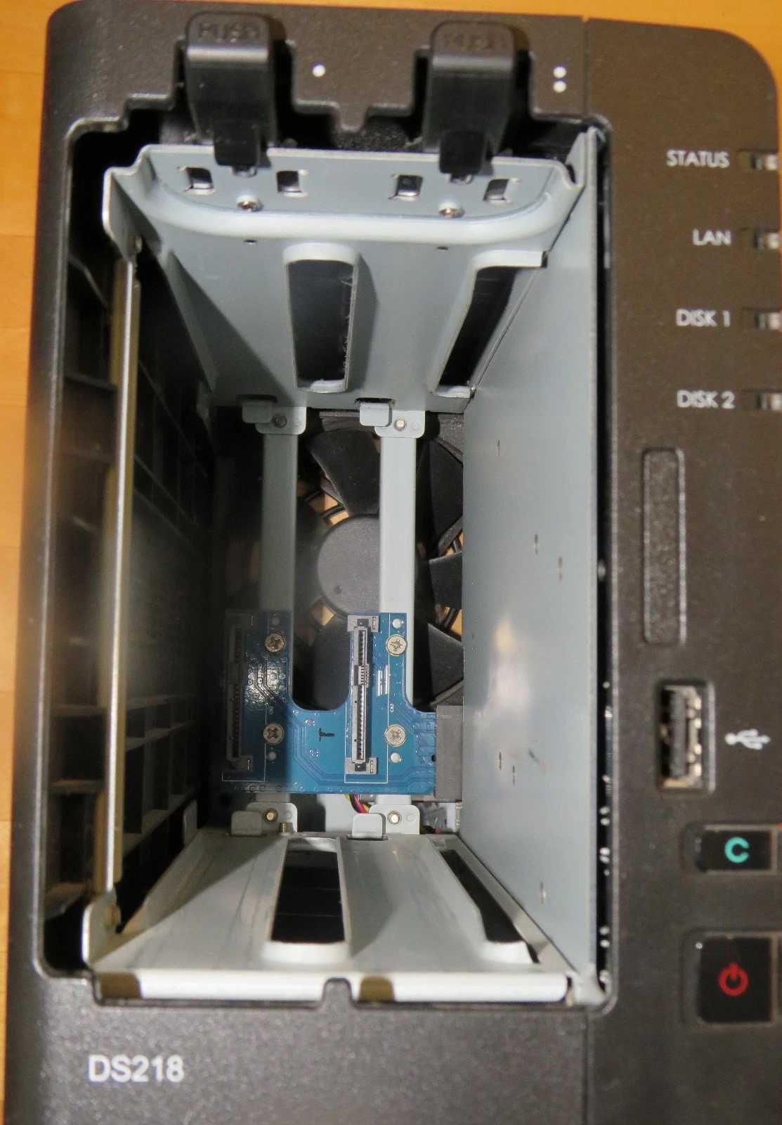 Synology NAS DiskStation DS218 -4 ядрен Realtek RTD1296 1.4GHz,2GB ram